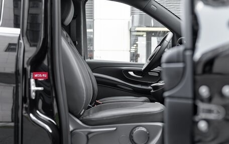 Mercedes-Benz V-Класс, 2022 год, 26 000 000 рублей, 40 фотография