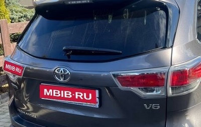 Toyota Highlander III, 2015 год, 3 200 000 рублей, 1 фотография