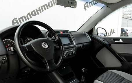 Volkswagen Tiguan I, 2010 год, 965 000 рублей, 11 фотография