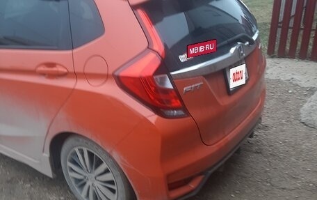 Honda Fit III, 2017 год, 1 300 000 рублей, 2 фотография