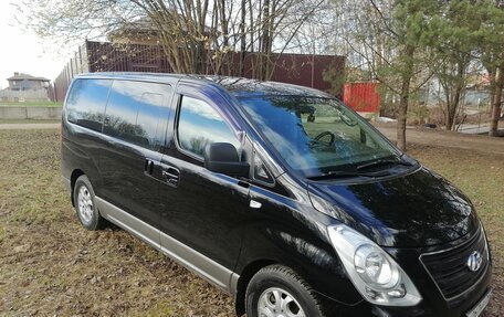 Hyundai H-1 II рестайлинг, 2014 год, 2 100 000 рублей, 3 фотография