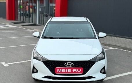 Hyundai Solaris II рестайлинг, 2020 год, 970 000 рублей, 2 фотография
