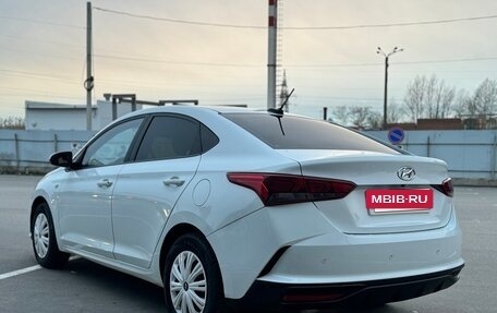 Hyundai Solaris II рестайлинг, 2020 год, 970 000 рублей, 4 фотография