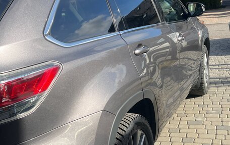 Toyota Highlander III, 2015 год, 3 200 000 рублей, 3 фотография