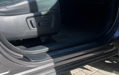 Toyota Highlander III, 2015 год, 3 200 000 рублей, 20 фотография