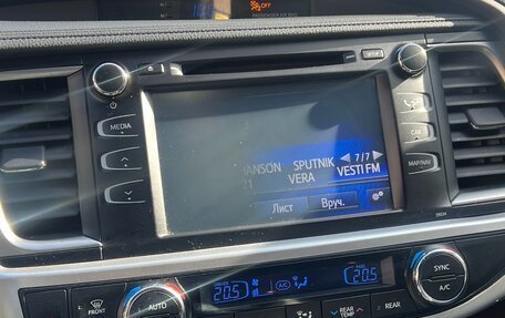 Toyota Highlander III, 2015 год, 3 200 000 рублей, 25 фотография