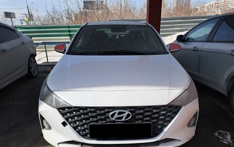 Hyundai Solaris II рестайлинг, 2022 год, 945 000 рублей, 2 фотография