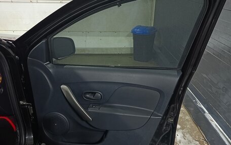 Renault Sandero II рестайлинг, 2017 год, 1 100 000 рублей, 16 фотография