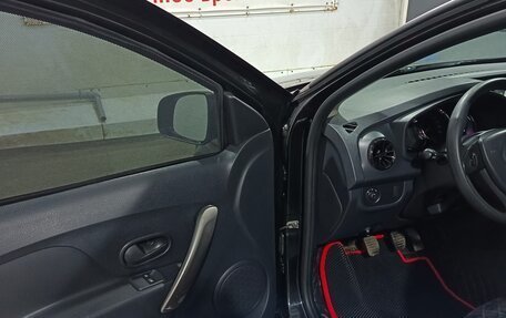 Renault Sandero II рестайлинг, 2017 год, 1 100 000 рублей, 25 фотография