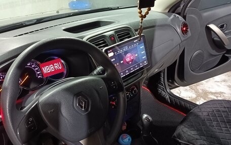 Renault Sandero II рестайлинг, 2017 год, 1 100 000 рублей, 19 фотография