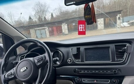 KIA Carnival III, 2019 год, 3 500 000 рублей, 8 фотография