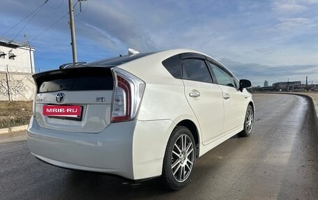 Toyota Prius, 2013 год, 1 050 000 рублей, 2 фотография