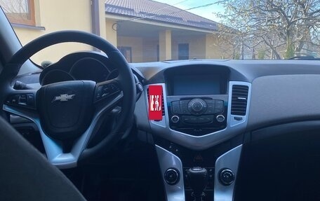 Chevrolet Cruze II, 2011 год, 730 000 рублей, 8 фотография