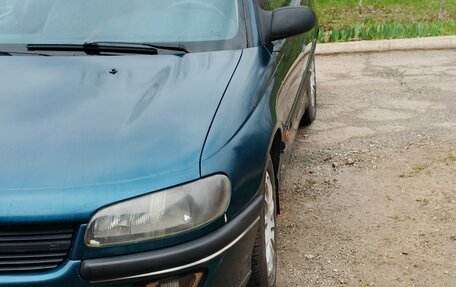 Opel Omega B, 1995 год, 300 000 рублей, 3 фотография