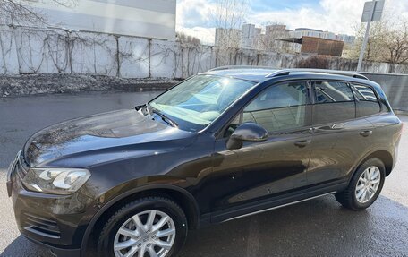 Volkswagen Touareg III, 2012 год, 2 490 000 рублей, 3 фотография