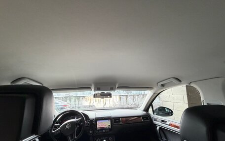 Volkswagen Touareg III, 2012 год, 2 490 000 рублей, 10 фотография