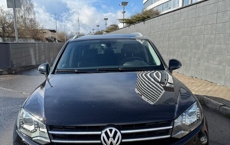 Volkswagen Touareg III, 2012 год, 2 490 000 рублей, 2 фотография