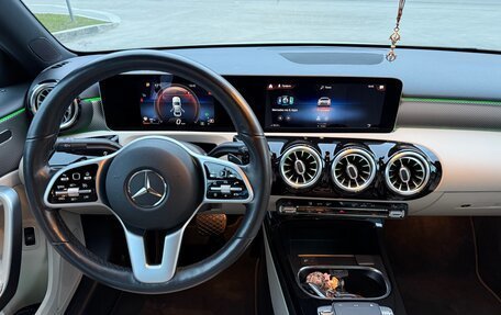 Mercedes-Benz A-Класс, 2019 год, 2 900 000 рублей, 13 фотография