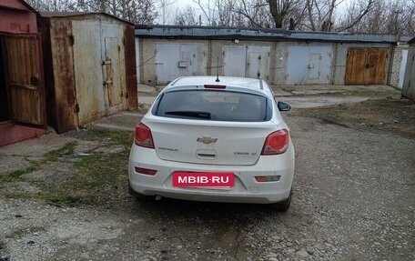 Chevrolet Cruze II, 2013 год, 820 000 рублей, 3 фотография