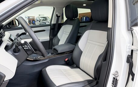 Land Rover Range Rover Evoque II, 2025 год, 6 200 000 рублей, 17 фотография