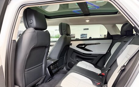 Land Rover Range Rover Evoque II, 2025 год, 6 200 000 рублей, 28 фотография