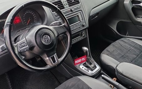 Volkswagen Polo VI (EU Market), 2013 год, 830 000 рублей, 11 фотография