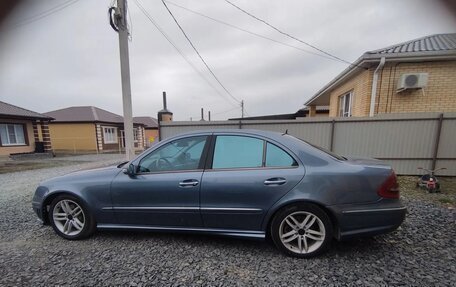 Mercedes-Benz E-Класс, 2003 год, 810 000 рублей, 4 фотография