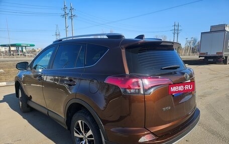 Toyota RAV4, 2017 год, 2 000 000 рублей, 8 фотография