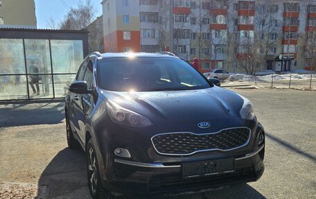 KIA Sportage IV рестайлинг, 2018 год, 2 400 000 рублей, 5 фотография