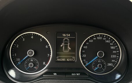 Volkswagen Polo VI (EU Market), 2011 год, 800 000 рублей, 10 фотография