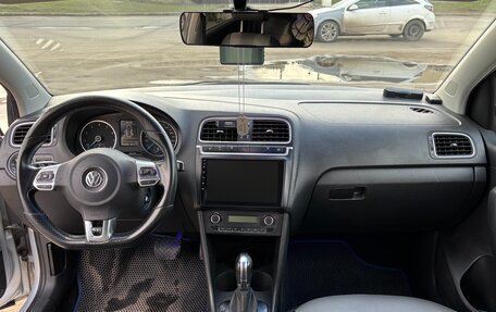 Volkswagen Polo VI (EU Market), 2011 год, 800 000 рублей, 9 фотография