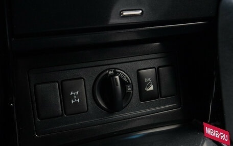 Toyota Land Cruiser Prado 150 рестайлинг 2, 2015 год, 3 725 000 рублей, 18 фотография