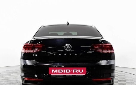 Volkswagen Passat B8 рестайлинг, 2020 год, 2 700 000 рублей, 5 фотография