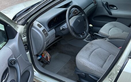 Renault Laguna II, 2003 год, 195 000 рублей, 10 фотография