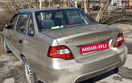 Daewoo Nexia I рестайлинг, 2012 год, 200 000 рублей, 3 фотография