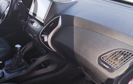 Hyundai ix35 I рестайлинг, 2011 год, 950 000 рублей, 8 фотография