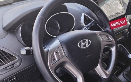 Hyundai ix35 I рестайлинг, 2011 год, 950 000 рублей, 11 фотография