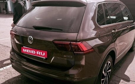 Volkswagen Tiguan II, 2018 год, 1 950 000 рублей, 5 фотография