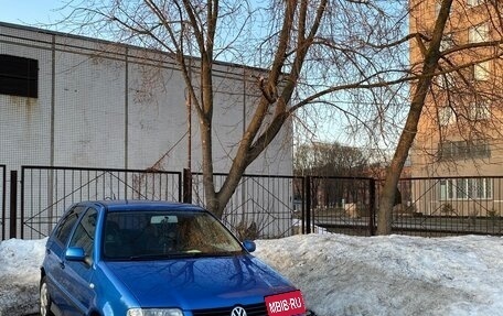 Volkswagen Polo IV рестайлинг, 2001 год, 330 000 рублей, 2 фотография
