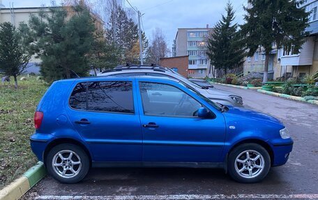 Volkswagen Polo IV рестайлинг, 2001 год, 330 000 рублей, 5 фотография