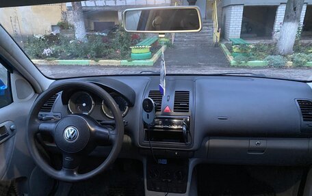 Volkswagen Polo IV рестайлинг, 2001 год, 330 000 рублей, 10 фотография