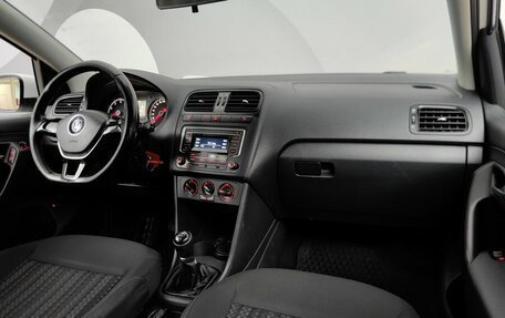 Volkswagen Polo VI (EU Market), 2017 год, 768 000 рублей, 13 фотография