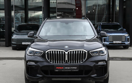 BMW X5, 2019 год, 6 240 000 рублей, 2 фотография