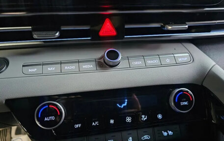 Hyundai Avante, 2023 год, 1 900 000 рублей, 13 фотография