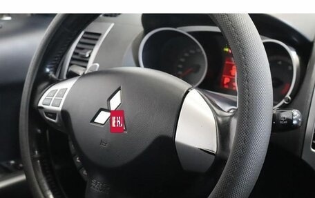 Mitsubishi Outlander III рестайлинг 3, 2007 год, 1 069 000 рублей, 8 фотография