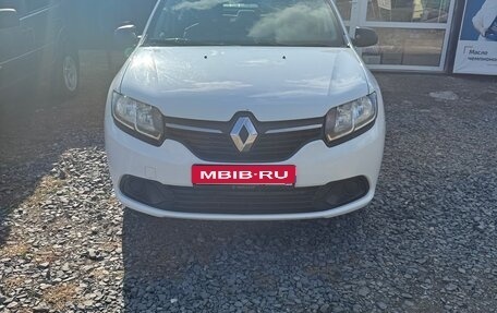 Renault Logan II, 2017 год, 1 035 000 рублей, 1 фотография