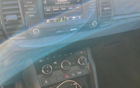 Skoda Karoq I, 2020 год, 15 фотография