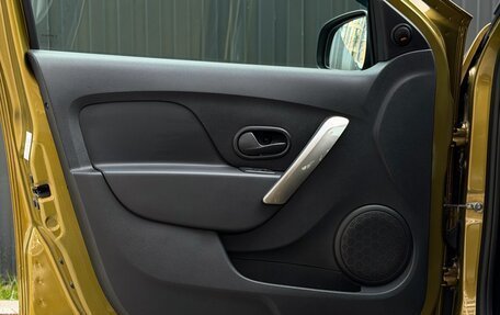 Renault Sandero II рестайлинг, 2016 год, 990 000 рублей, 21 фотография