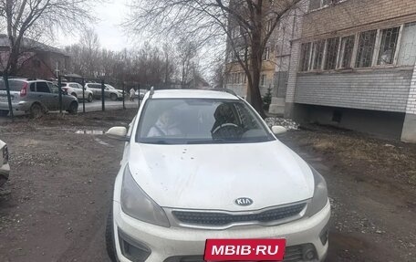 KIA Rio IV, 2018 год, 1 360 000 рублей, 2 фотография