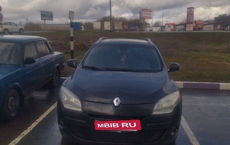 Renault Megane III, 2010 год, 600 000 рублей, 2 фотография